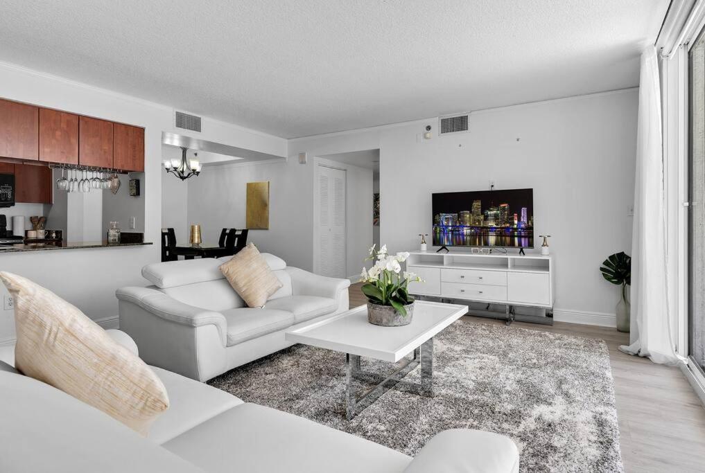 Ferienwohnung Modern 2/2 With Beautiful Ocean And Brickell Views Miami Exterior foto