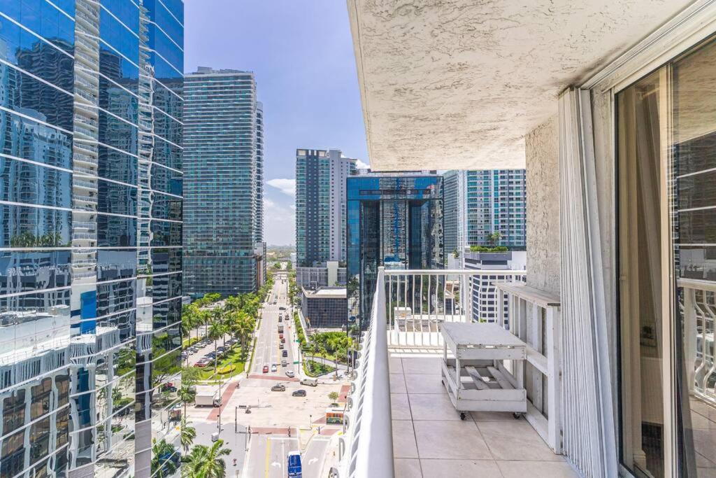 Ferienwohnung Modern 2/2 With Beautiful Ocean And Brickell Views Miami Exterior foto