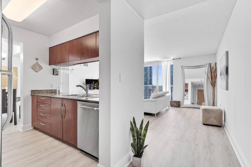 Ferienwohnung Modern 2/2 With Beautiful Ocean And Brickell Views Miami Exterior foto